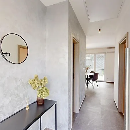 Salan Apartman Sered Sered' Exterior photo